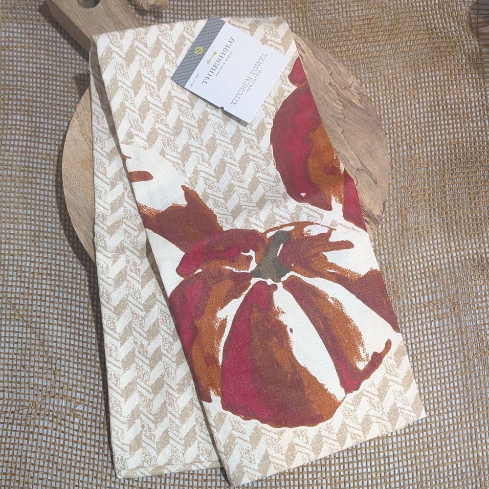 Threshold Pumpkin Tea Towel, Burgundy Brown Autumn Harvest Fall Thanksgiving